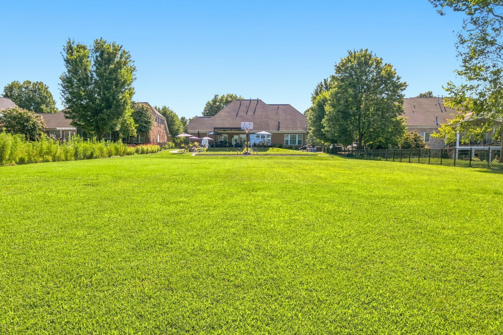 137 Mulberry Grv, Gallatin, TN 37066
