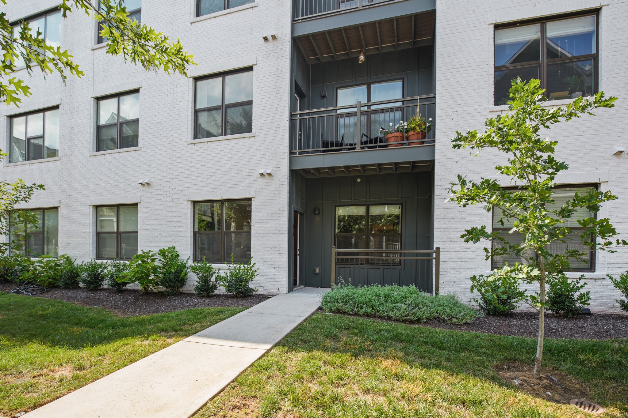 1677 54th Ave N #124, Nashville, TN 37209
