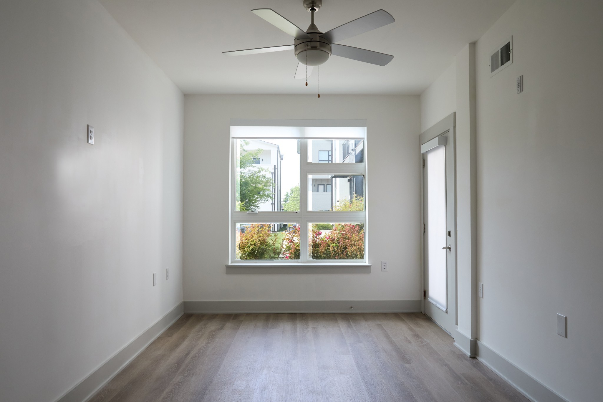 542 Southgate Ave #205, Nashville, TN 37203