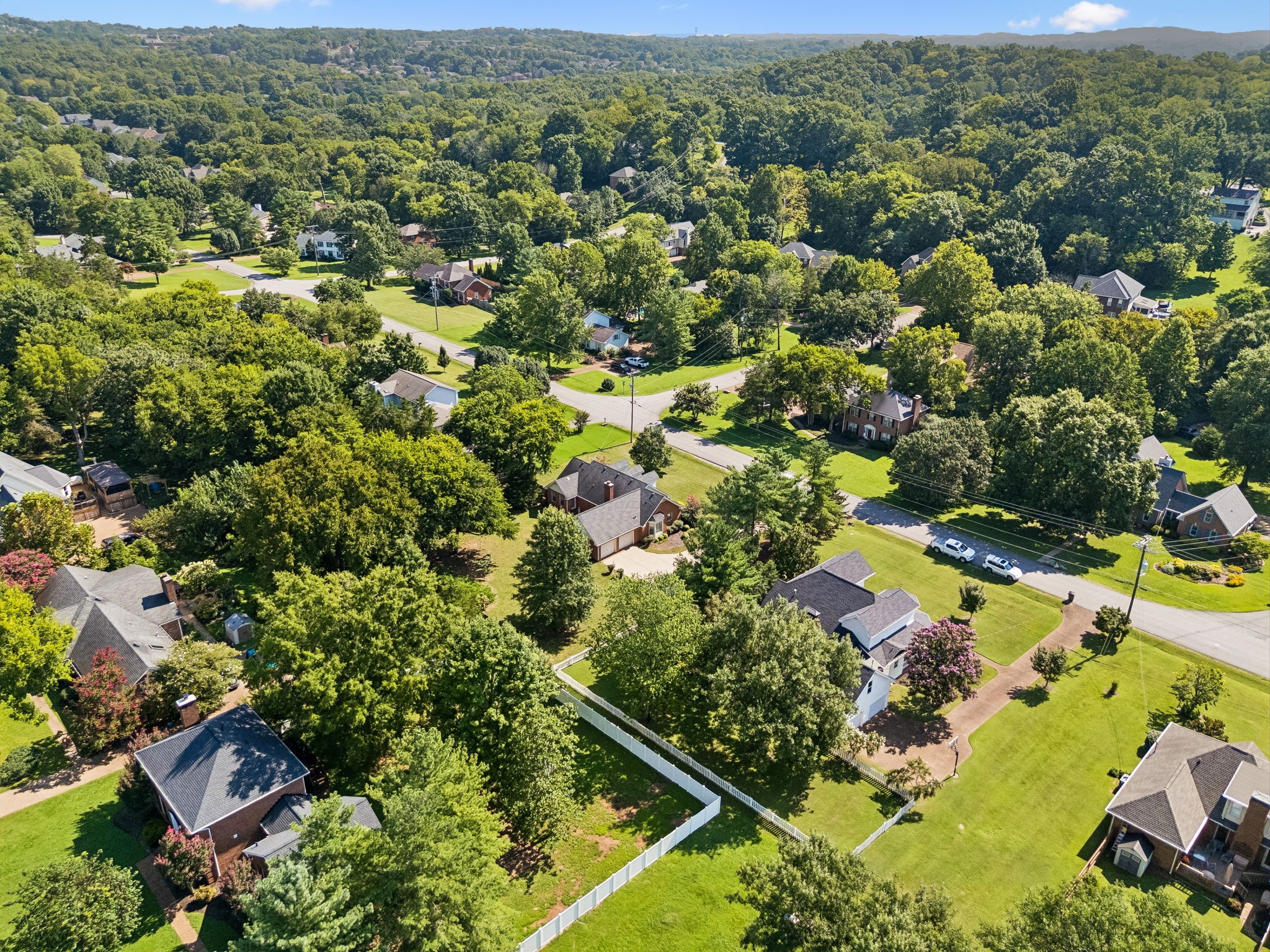 6617 N Creekwood Dr, Brentwood, TN 37027