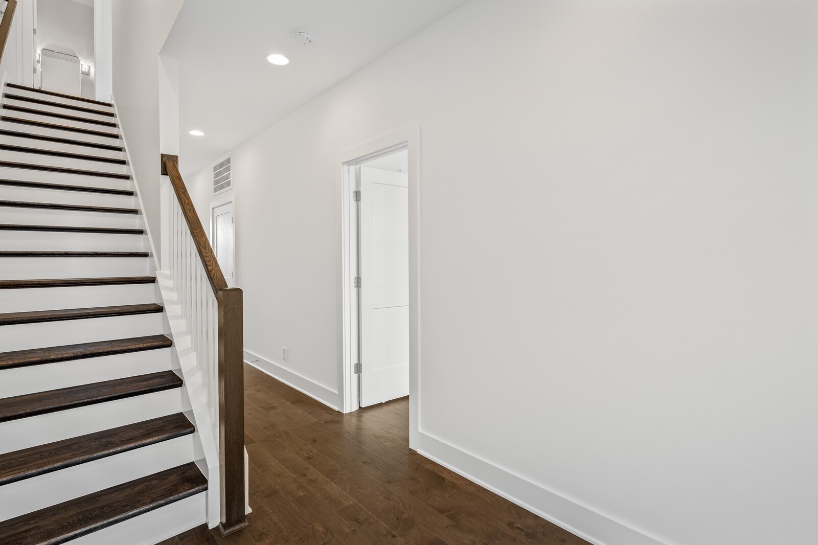 2202 Old Matthews Rd, Nashville, TN 37207