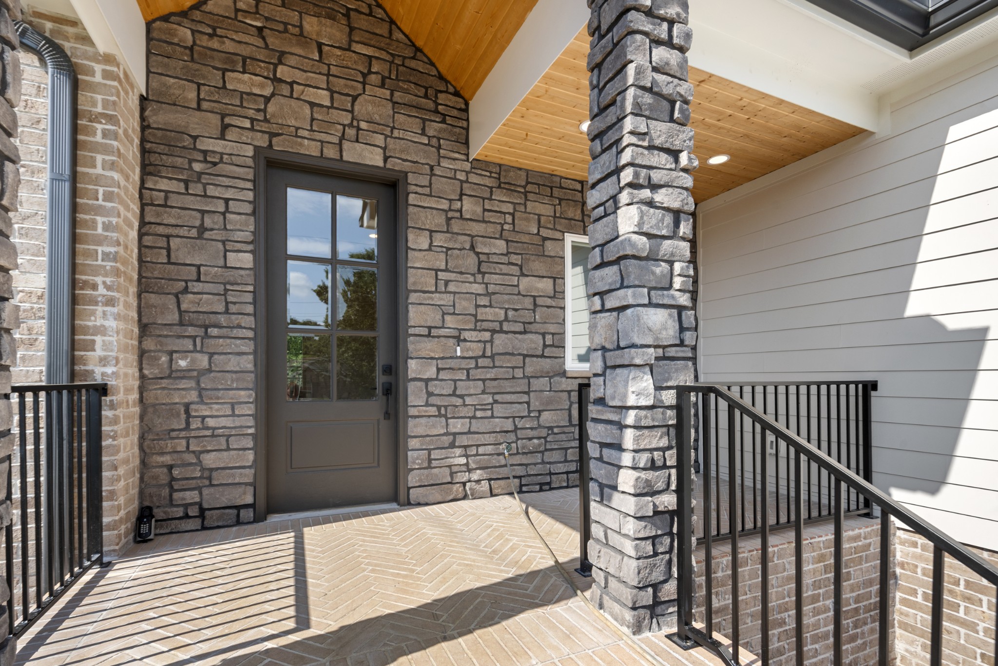 401 Cedar Forest Dr, Nashville, TN 37221