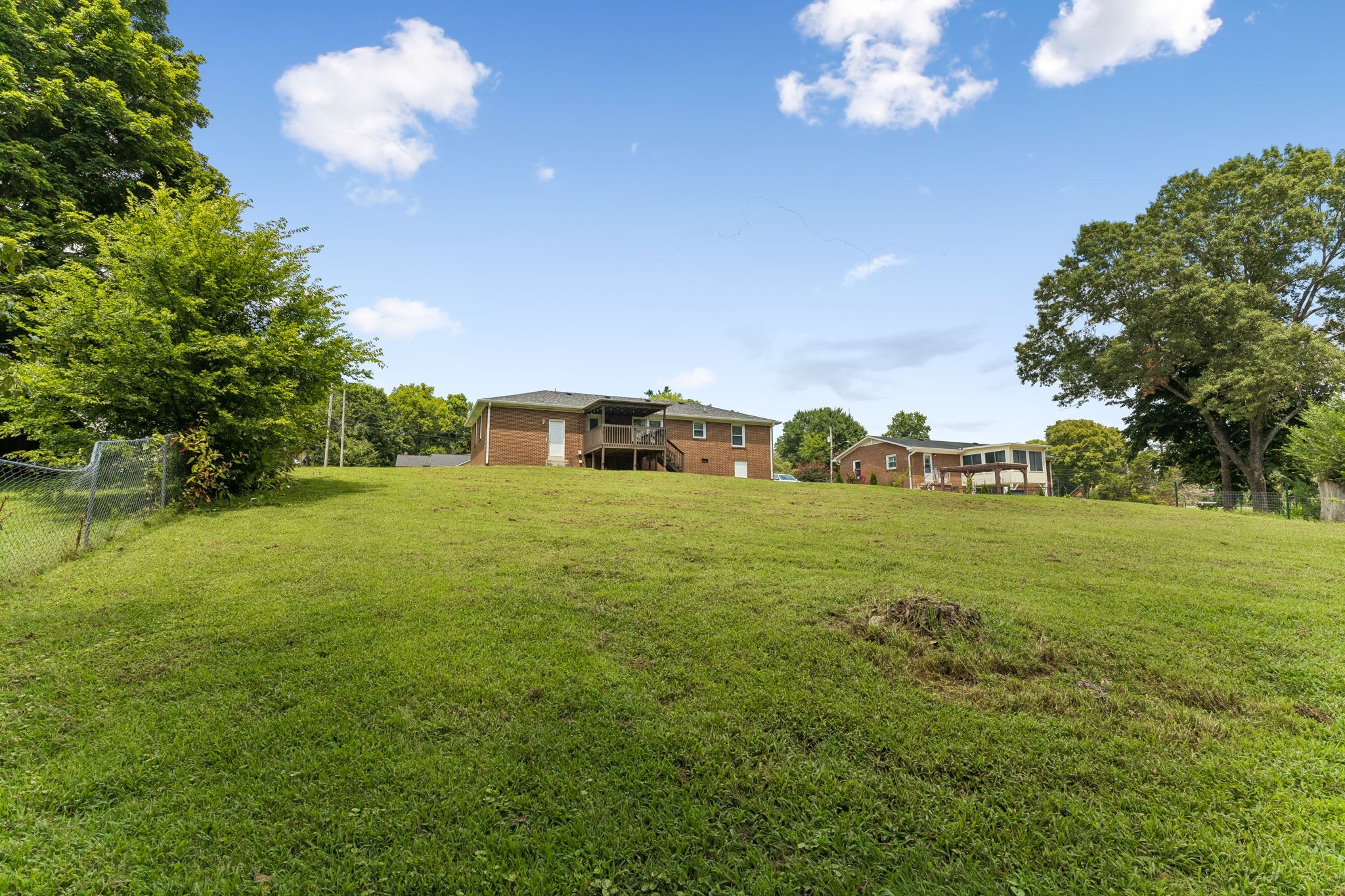 103 Oak Dr, Columbia, TN 38401