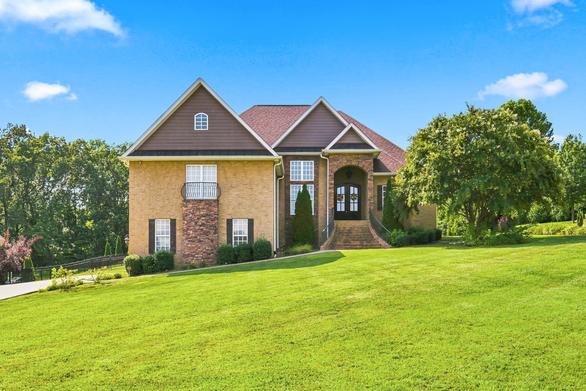 116 Cassandra Dr, Cottontown, TN 37048