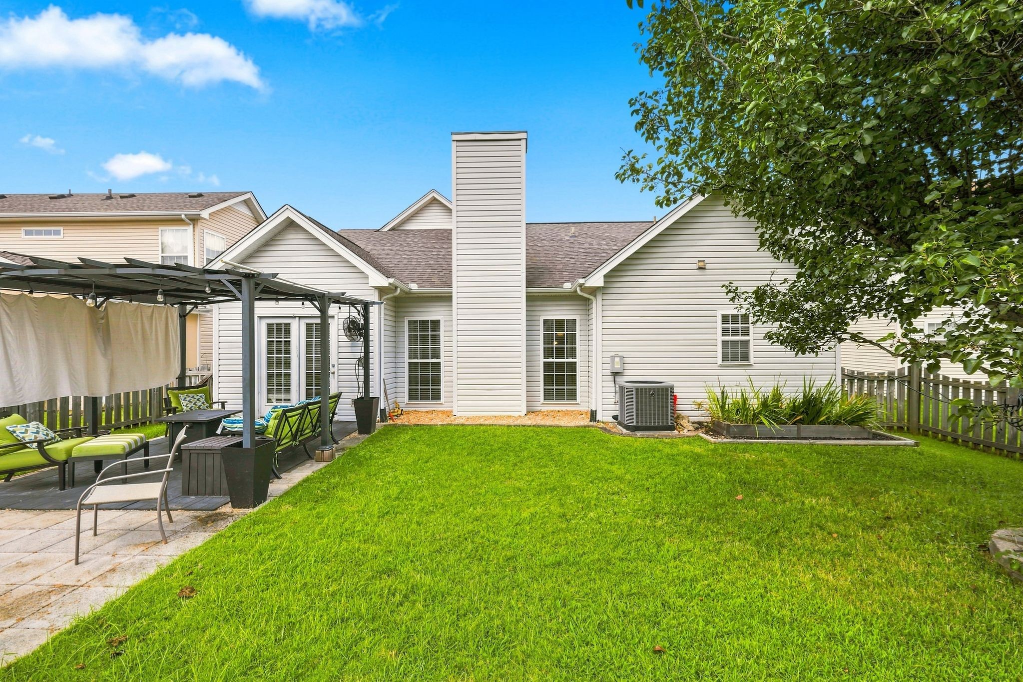 1277 Bending Creek Dr, Antioch, TN 37013