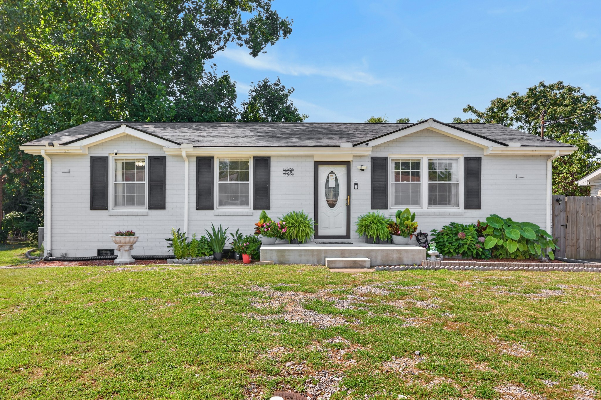 528 Singer Dr, Madison, TN 37115