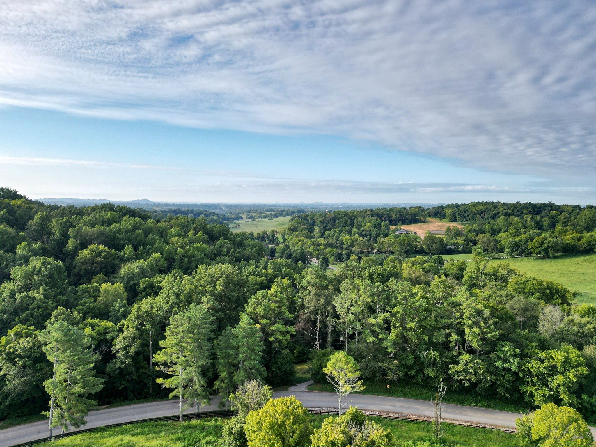 2044 Darks Mill Rd, Columbia, TN 38401