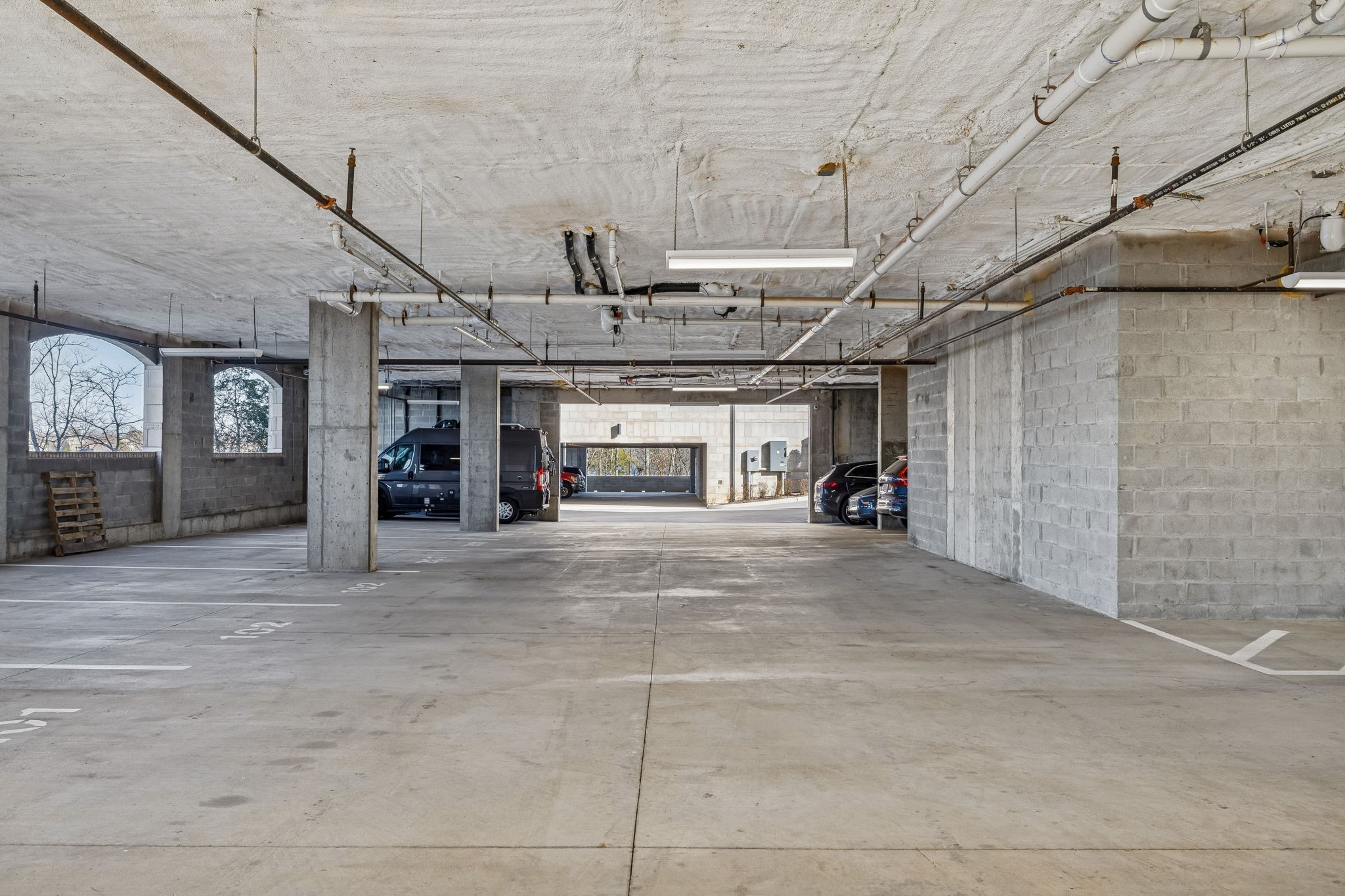 1024 Club View Dr #D202, Gallatin, TN 37066