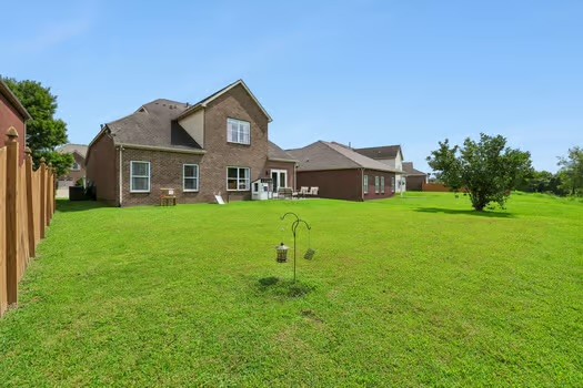257 Meandering Dr, Lebanon, TN 37090