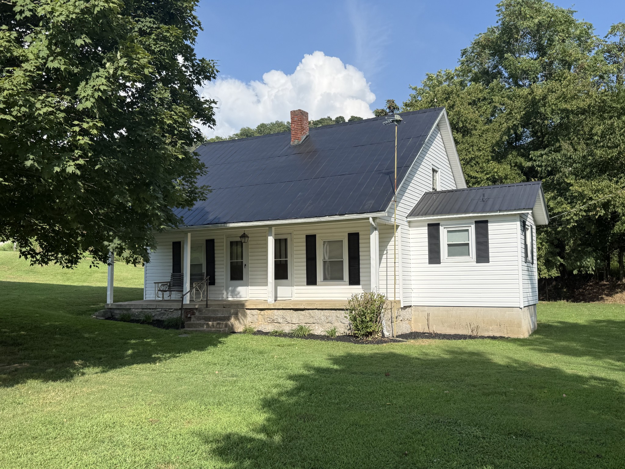 328 Young Branch Rd, Dixon Springs, TN 37057