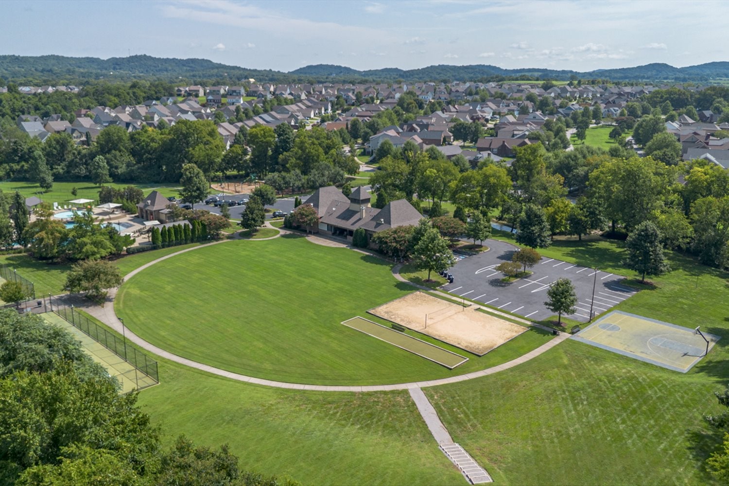 2837 Americus Dr, Thompsons Station, TN 37179