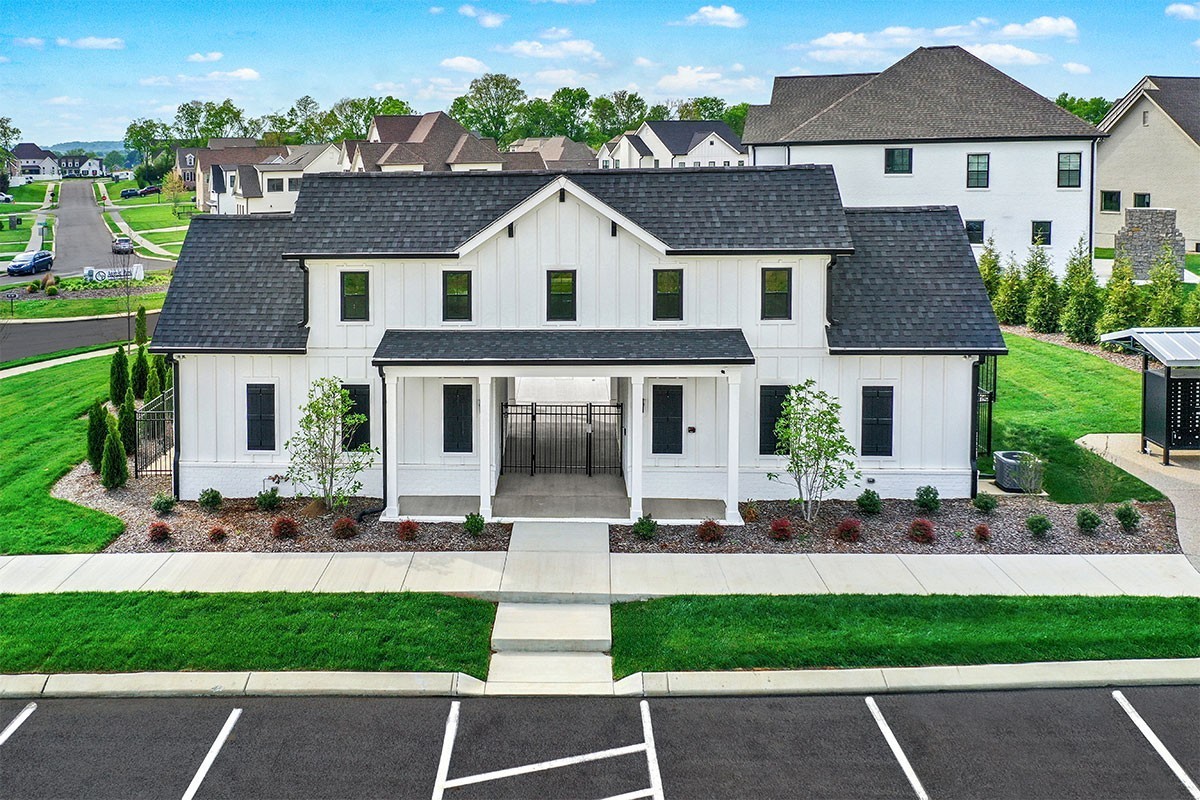 6002 Painted Skies Dr, Spring Hill, TN 37174