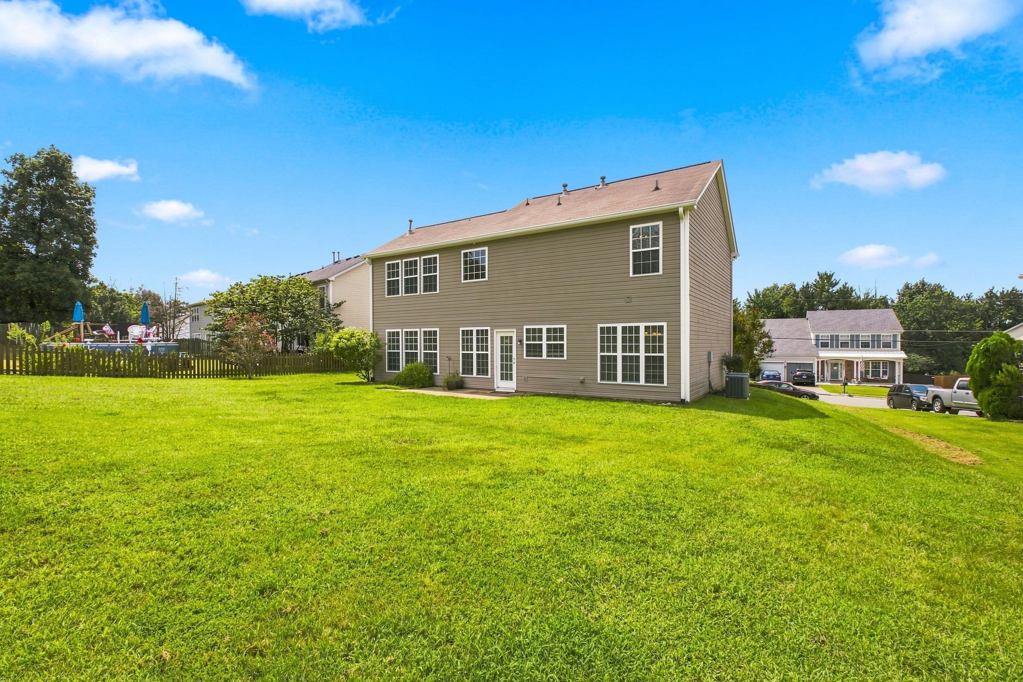 2408 Newberry Ln, Mount Juliet, TN 37122