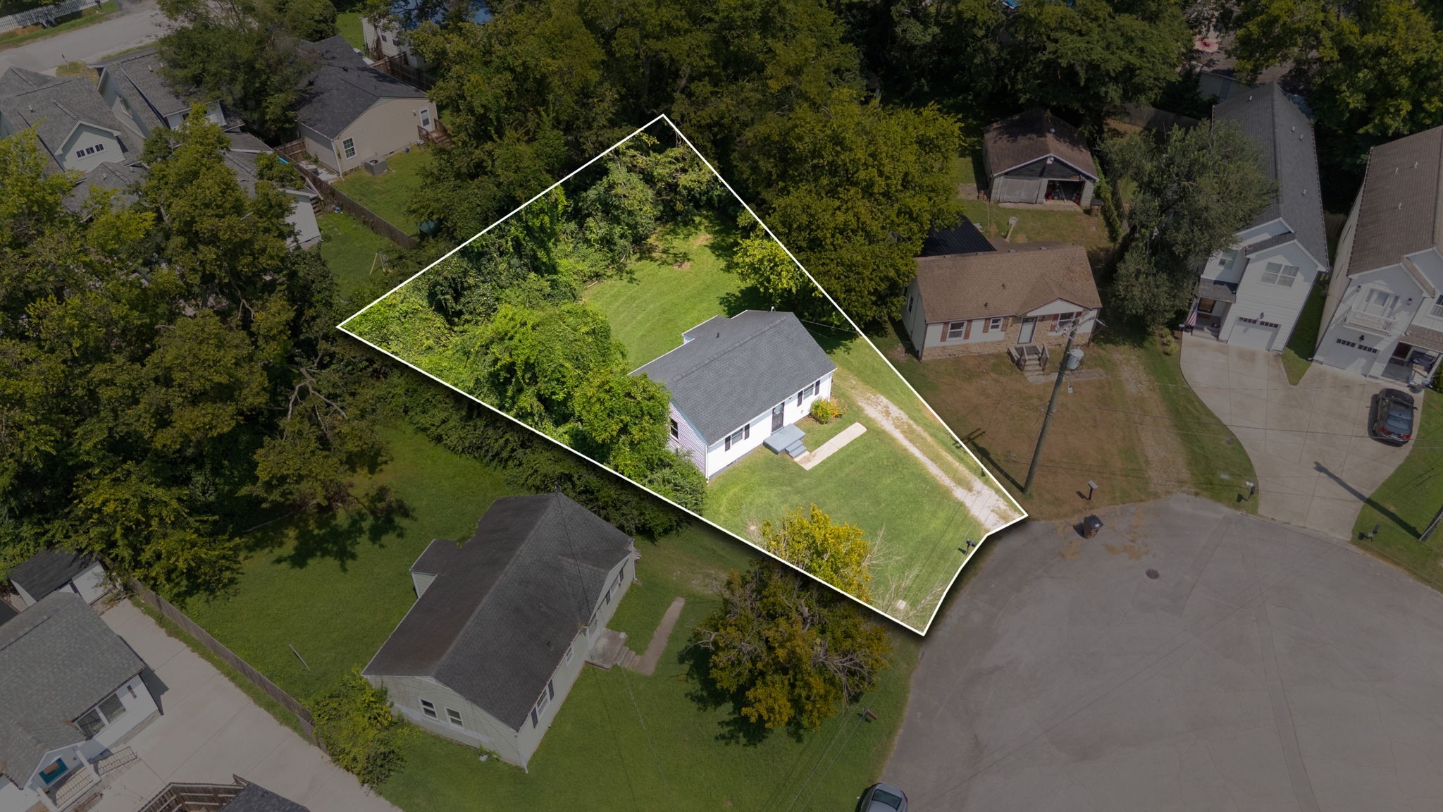 5914 Carl Pl, Nashville, TN 37209