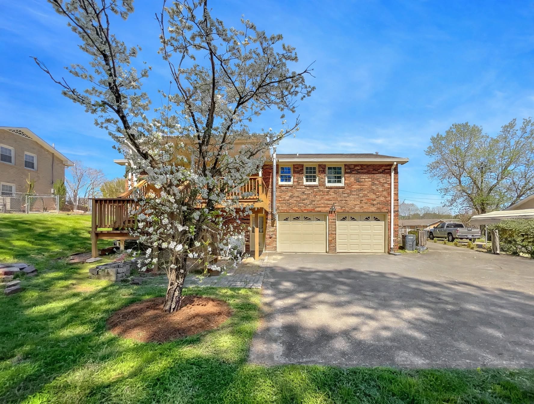 692 Atlanta Dr, Hermitage, TN 37076
