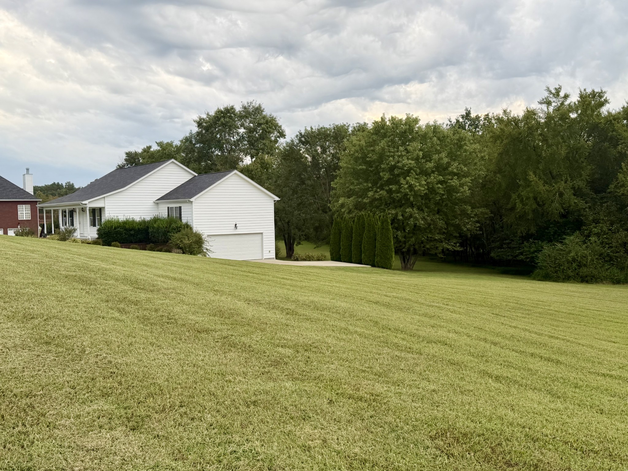 1909 Pointe Barton Dr, Lebanon, TN 37087