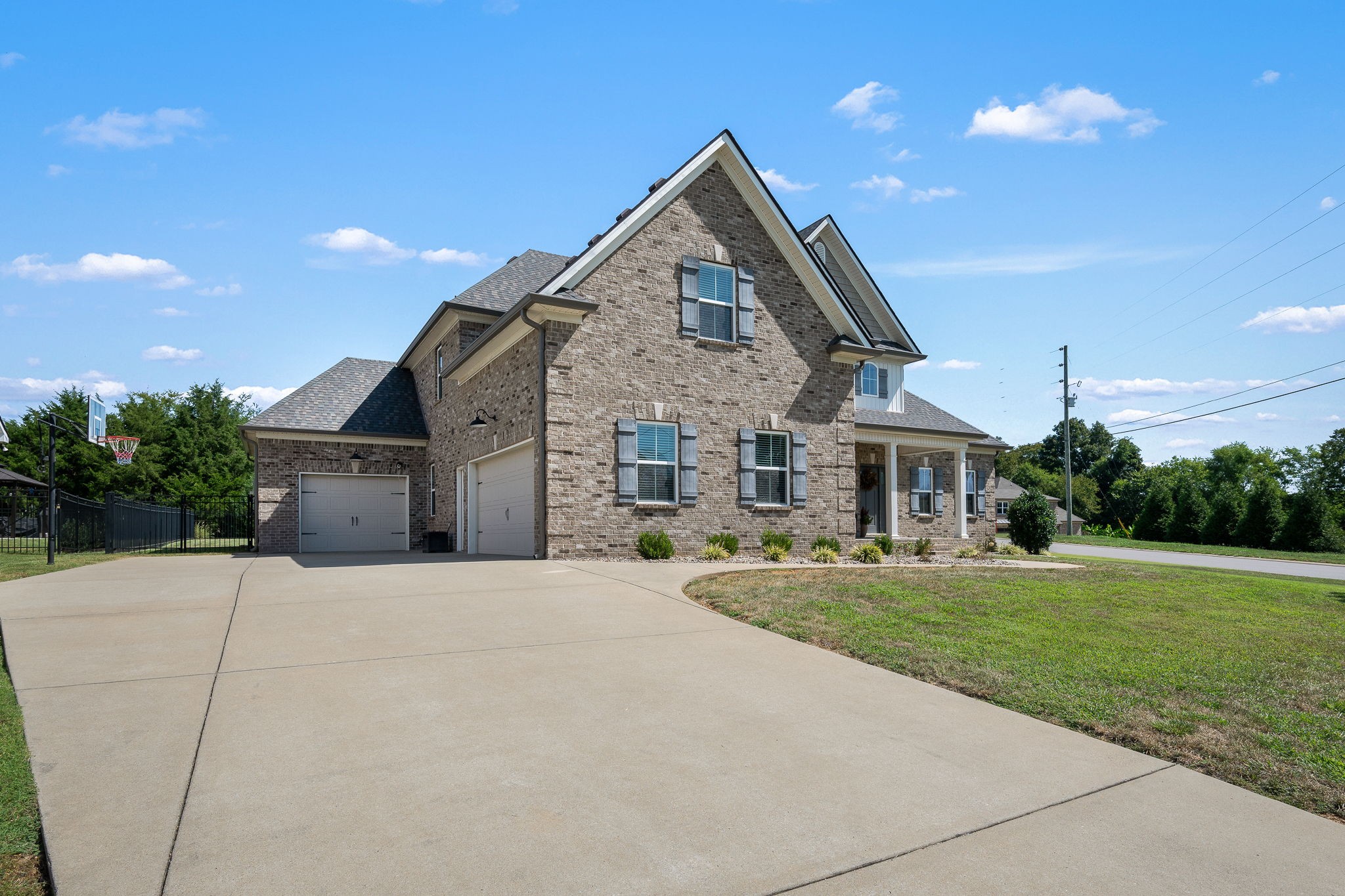 602 Ruby Oaks Ln, Murfreesboro, TN 37128
