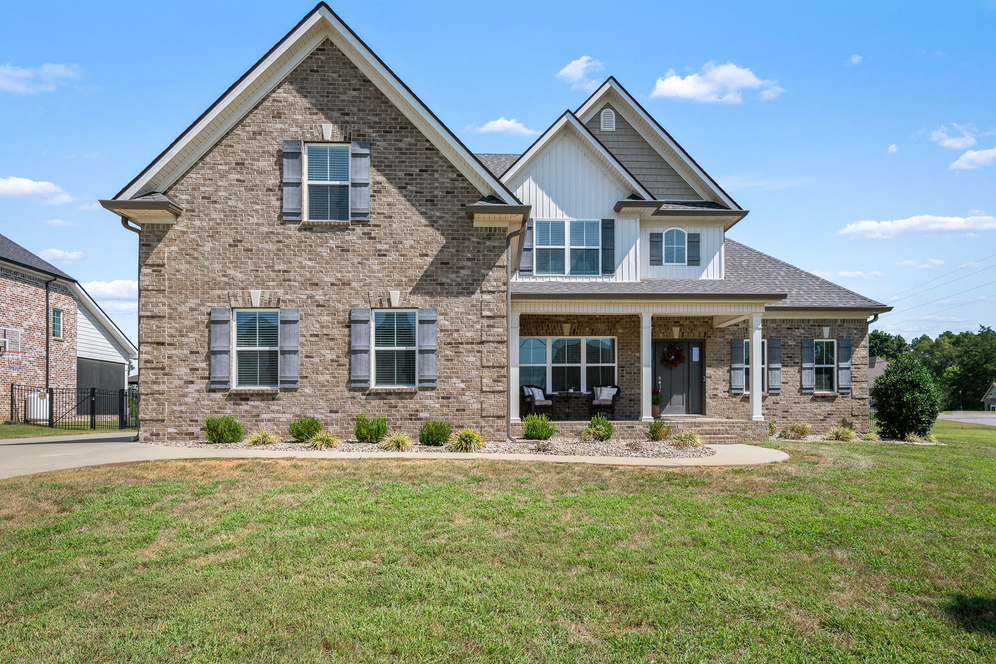 602 Ruby Oaks Ln, Murfreesboro, TN 37128