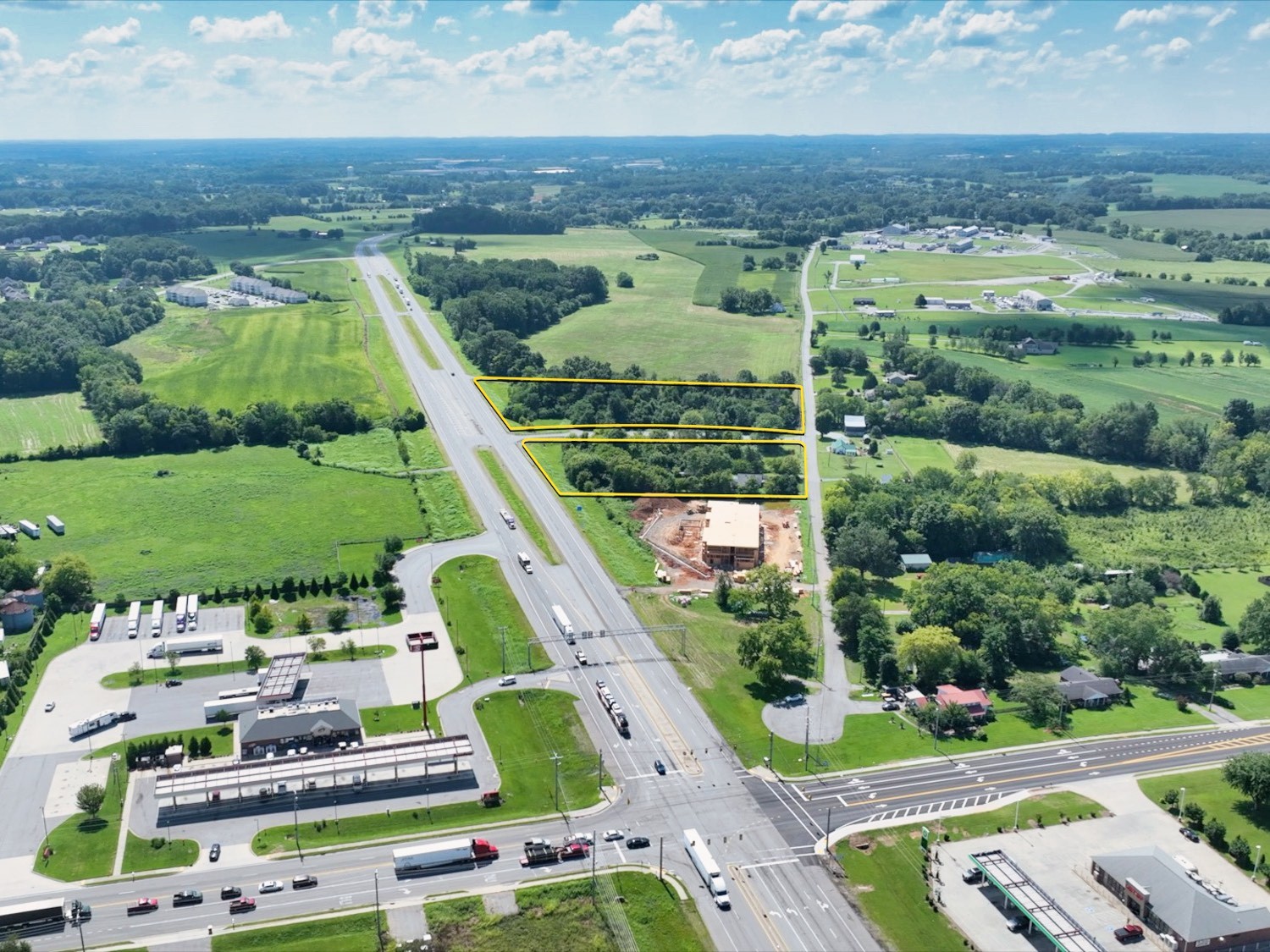 233T T G T Rd, Portland, TN 37148