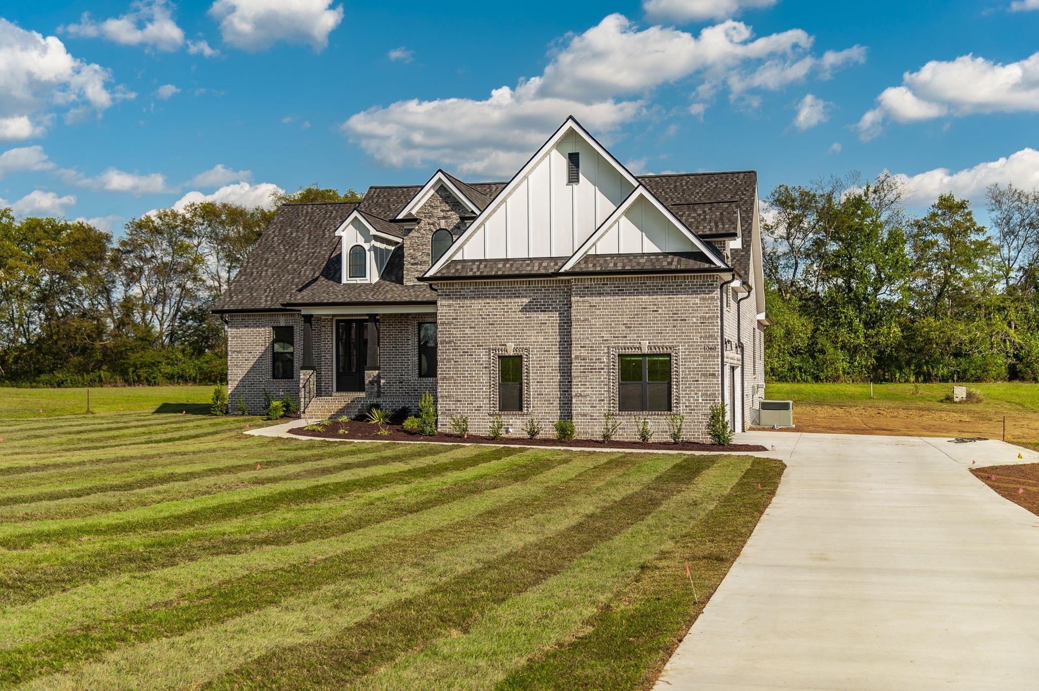 1060 Mill Brook Way, Gallatin, TN 37066