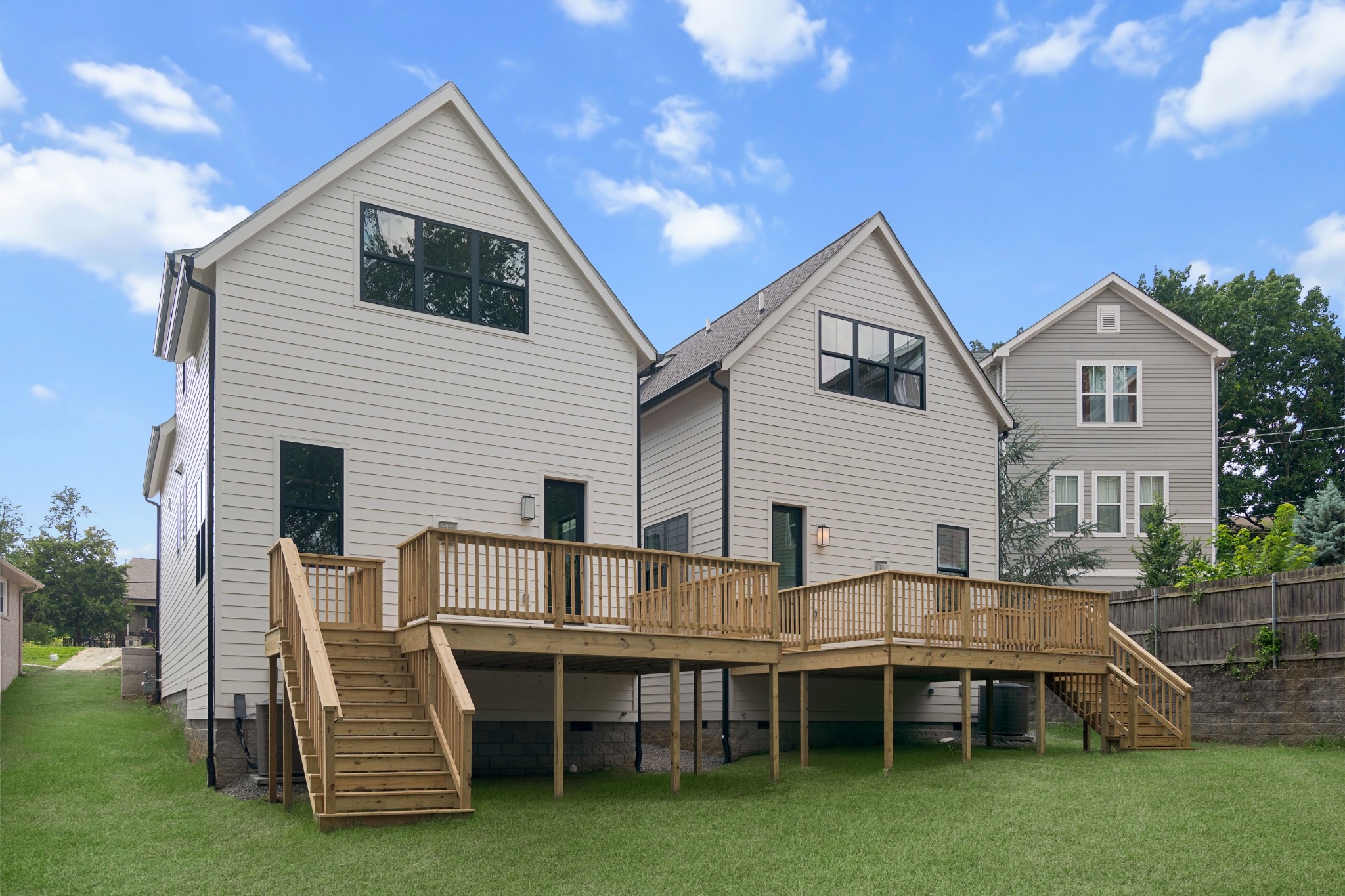 1415 Porter Rd, Nashville, TN 37206