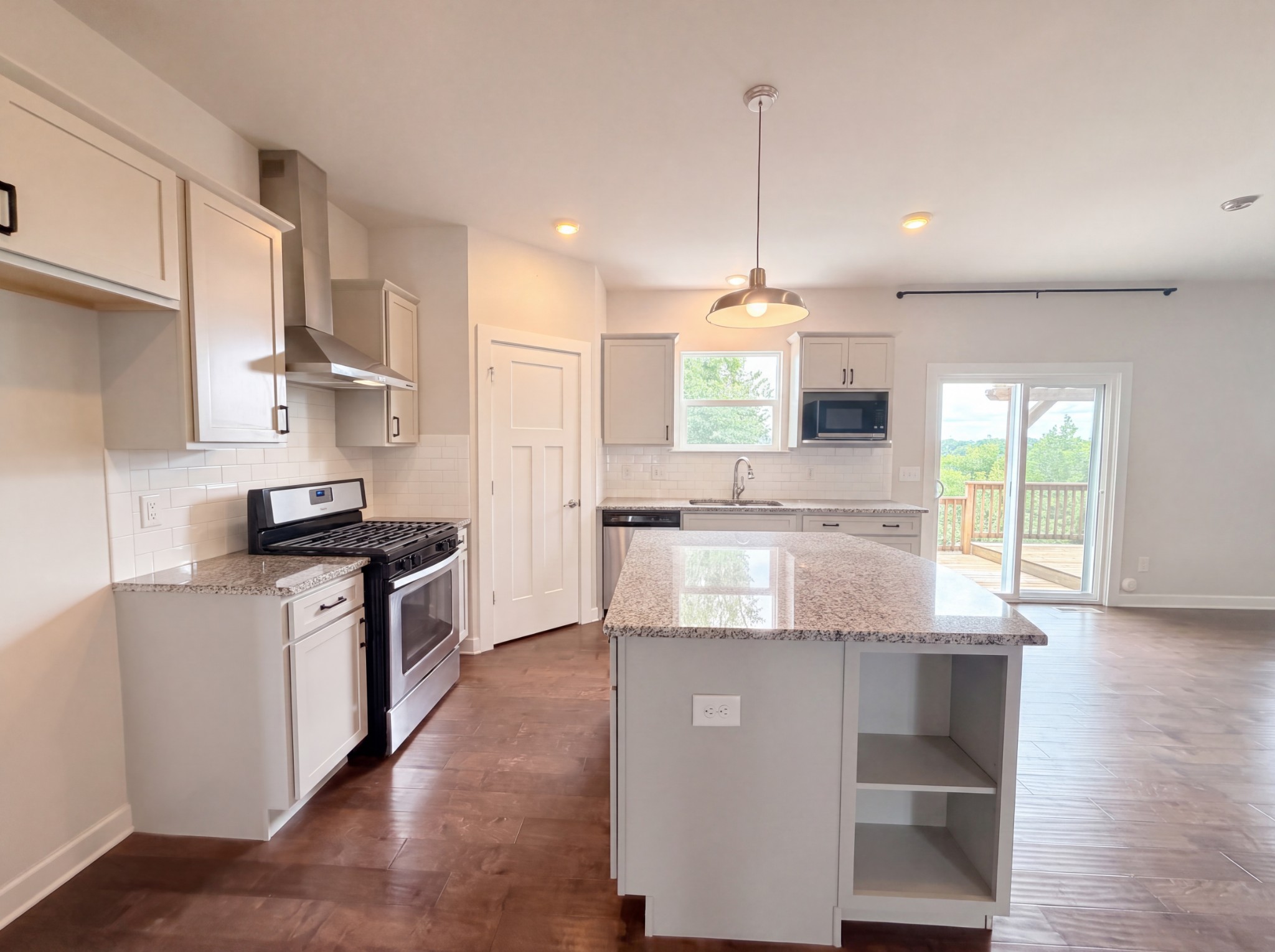 8052 Brockman Ln, Nashville, TN 37211
