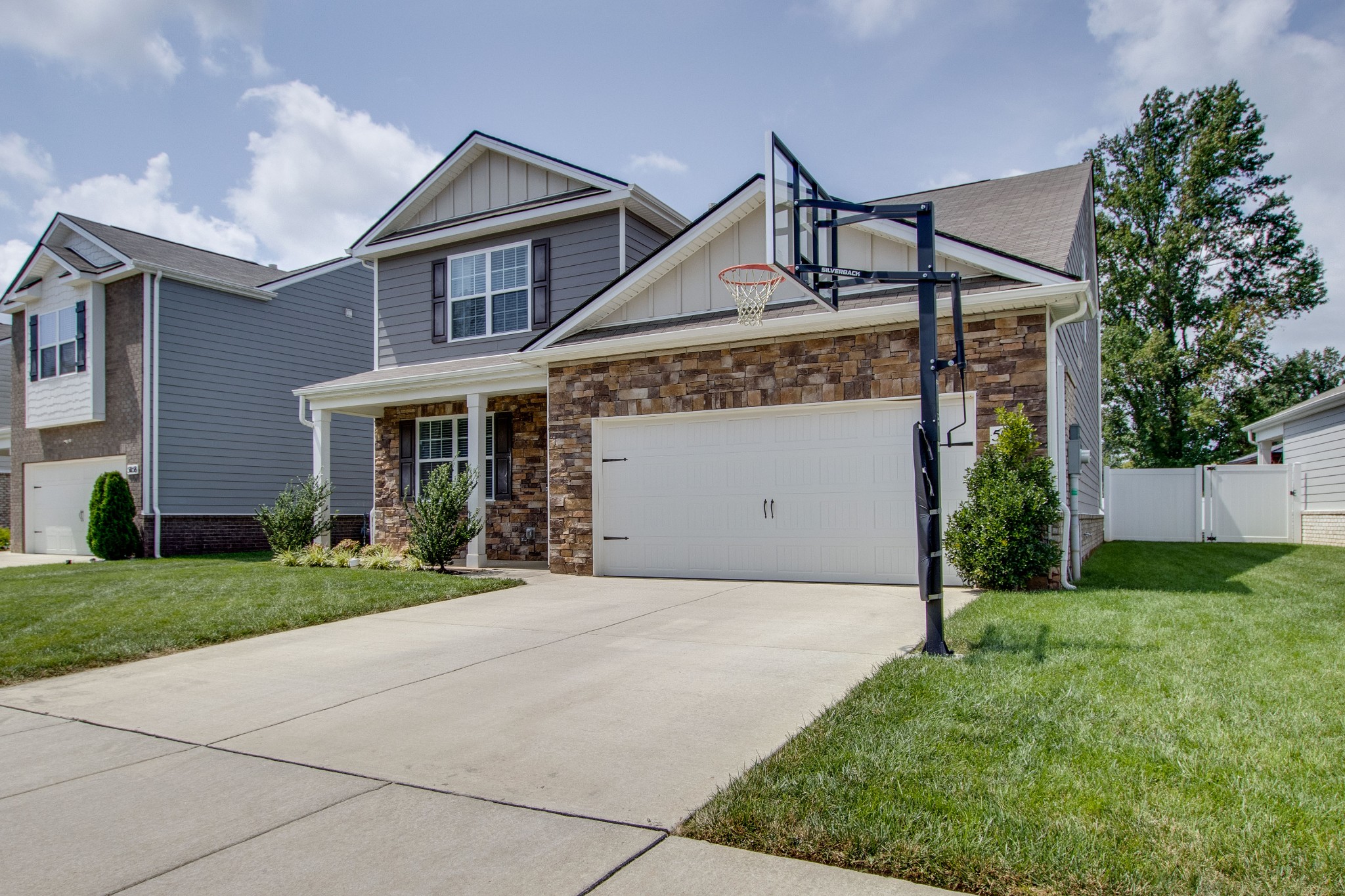 5066 Owens Ln, White House, TN 37188