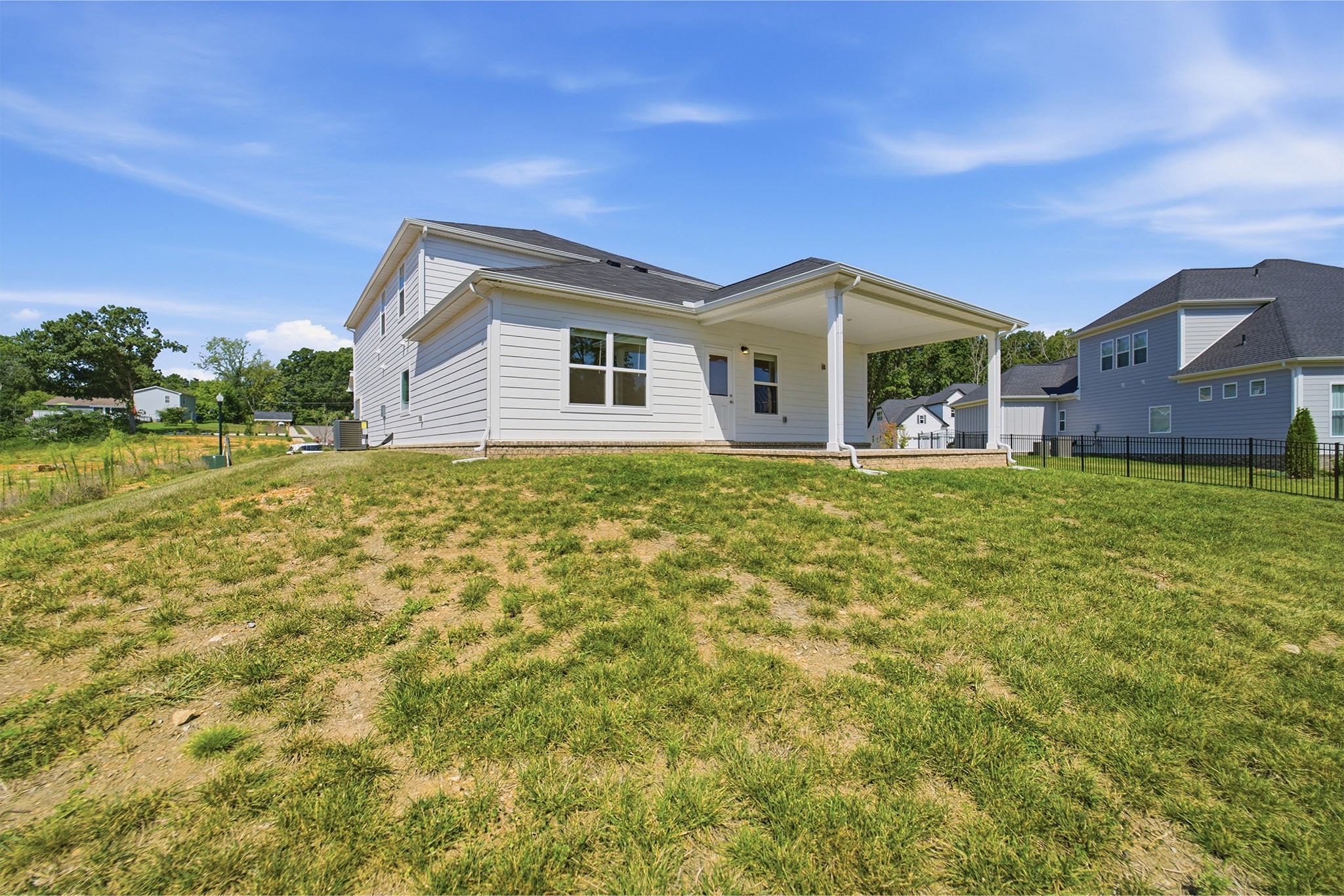 10 Fairlawn Dr, Fairview, TN 37062