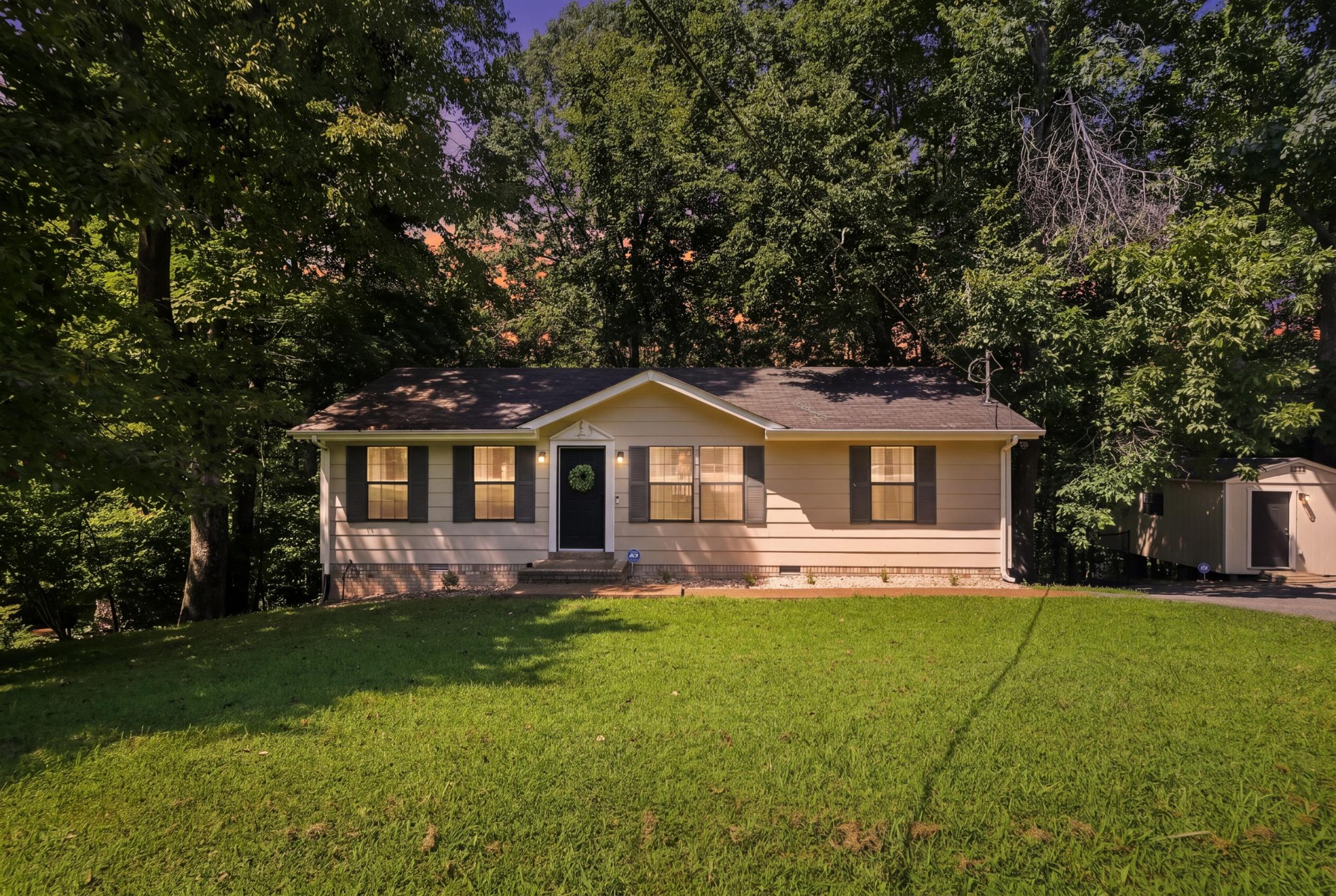 1211 Winding Way Dr, White House, TN 37188