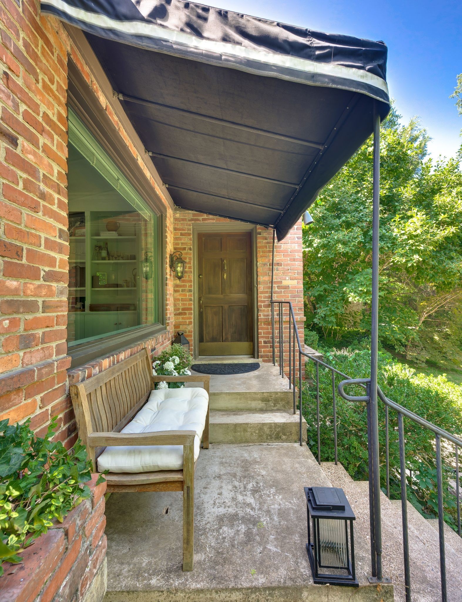 4310 Scenic Dr, Nashville, TN 37204
