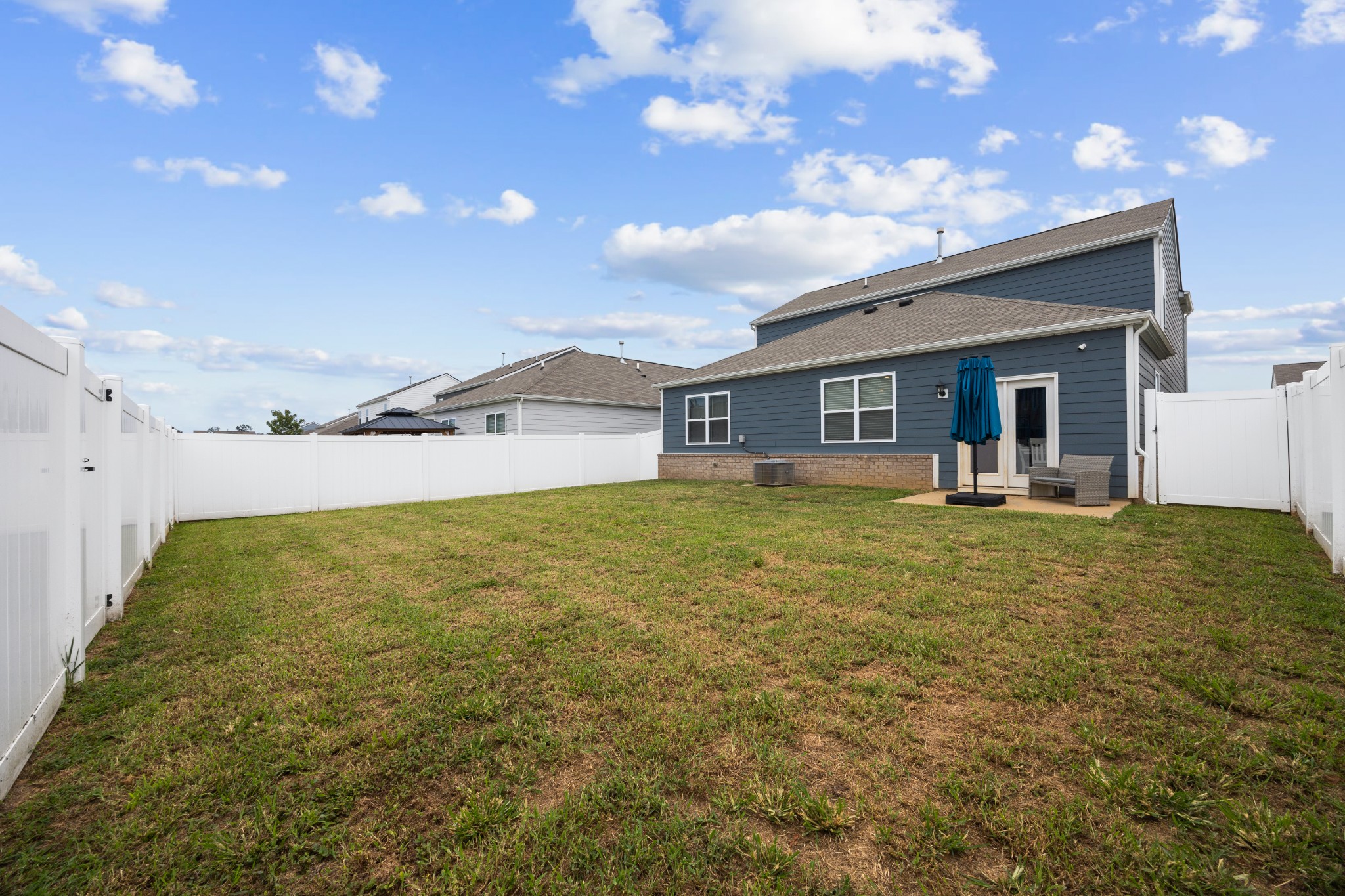 1138 Barry Baker Ln, White House, TN 37188