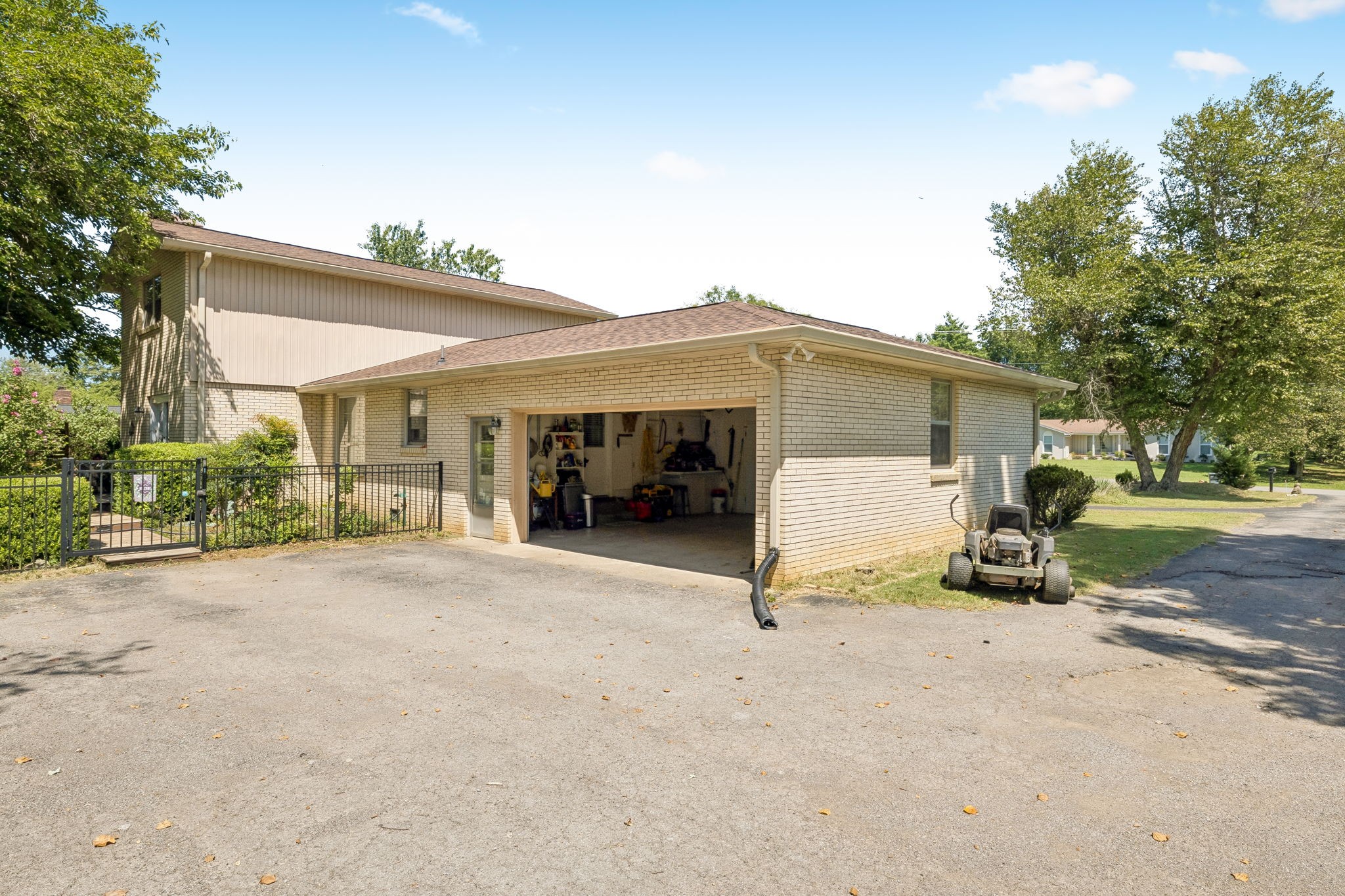 130 Glenn Hill Dr, Hendersonville, TN 37075