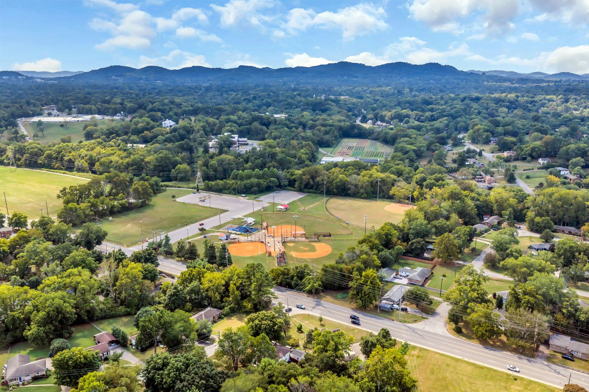 634 Watsonwood Dr, Nashville, TN 37211