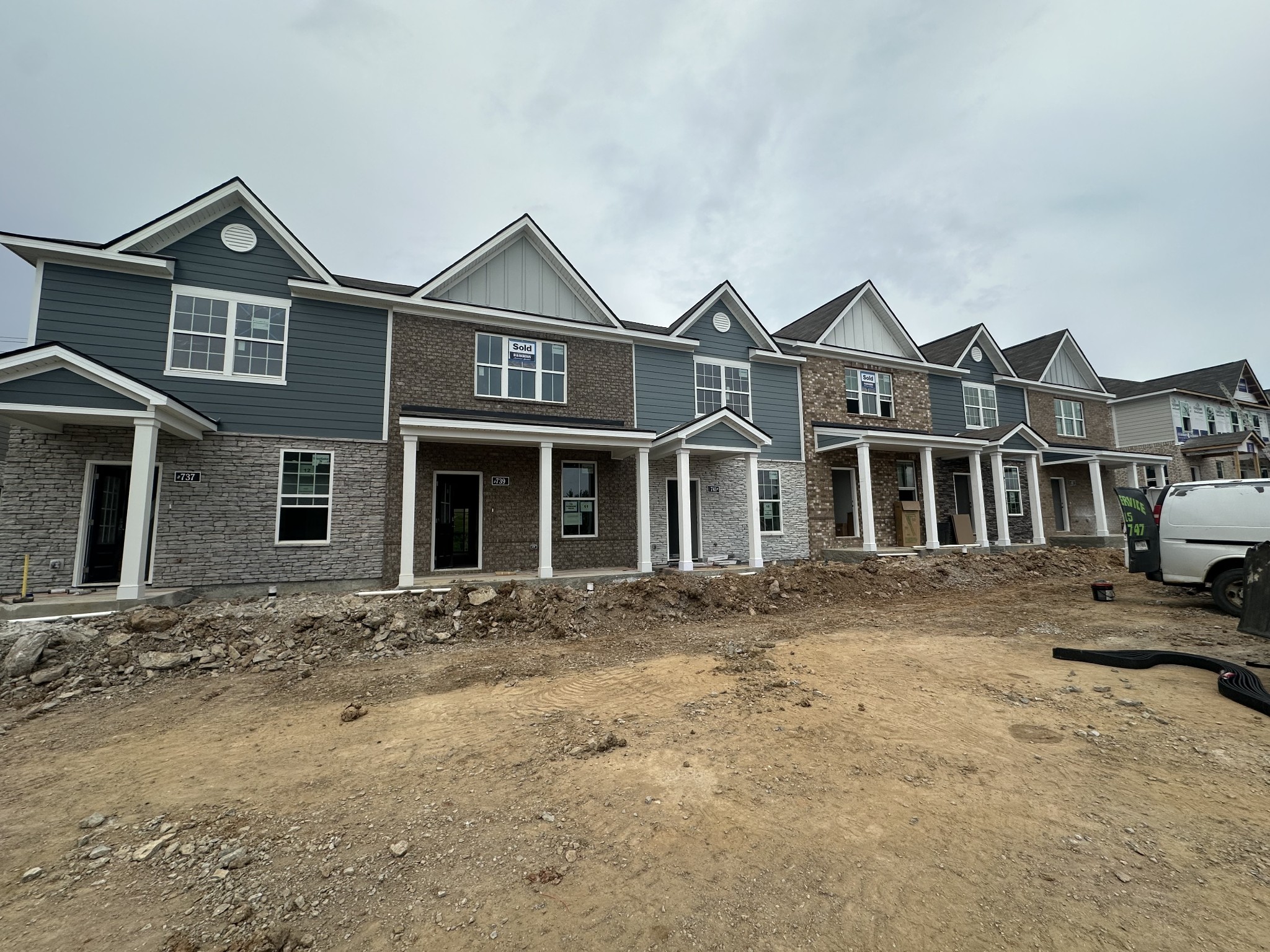 747 Ashbrook Dr, Lebanon, TN 37087