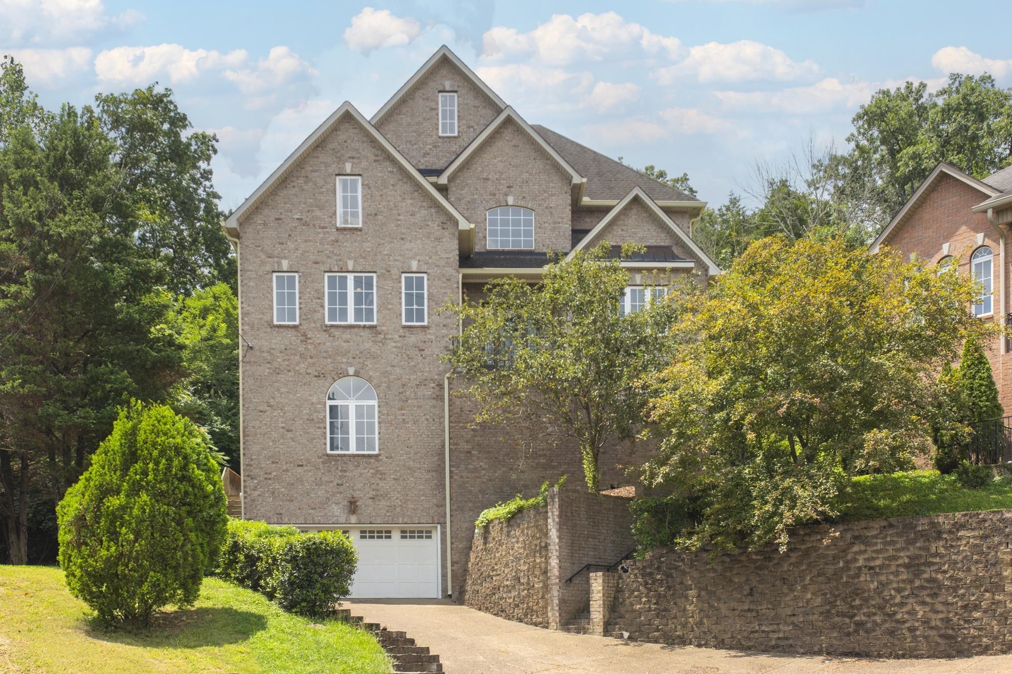 108 Hunters Rn, Nashville, TN 37209