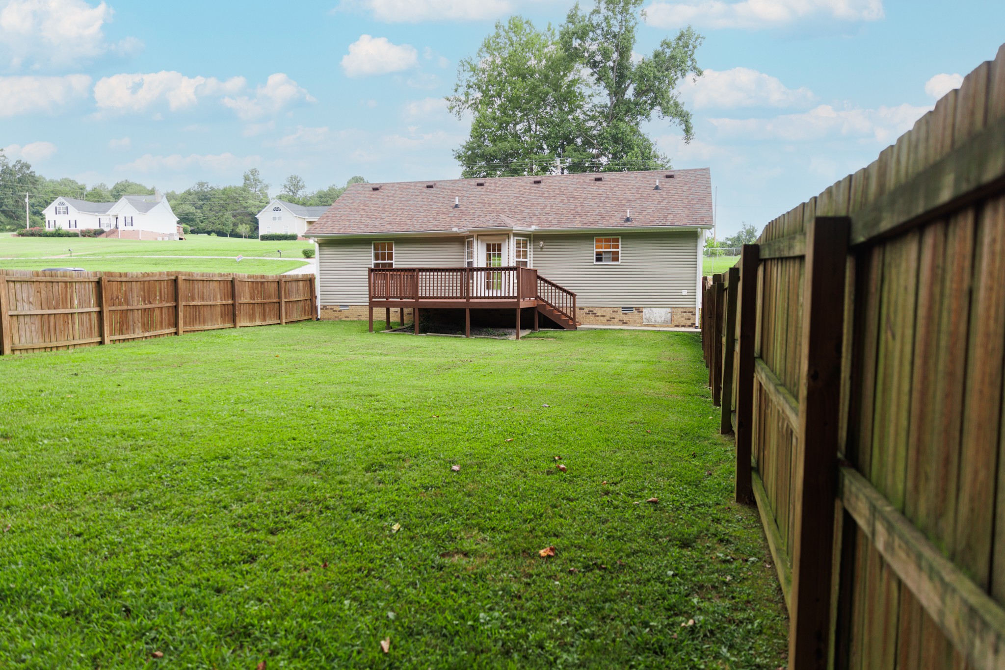 1421 Saint Paul Rd, Charlotte, TN 37036