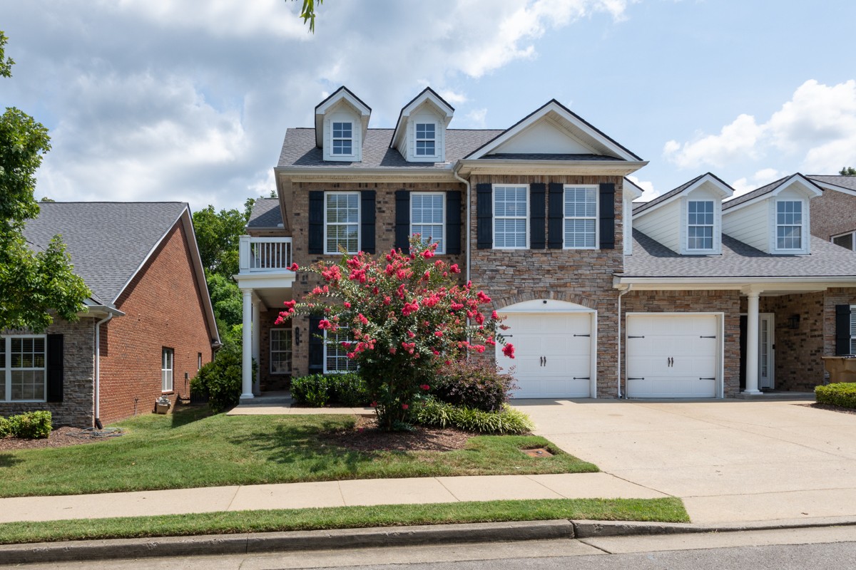 809 Barrington Place Dr, Brentwood, TN 37027