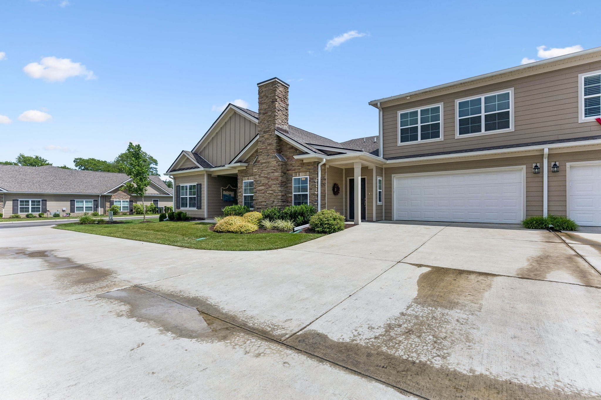 2506 Stonecenter Ln, Murfreesboro, TN 37128