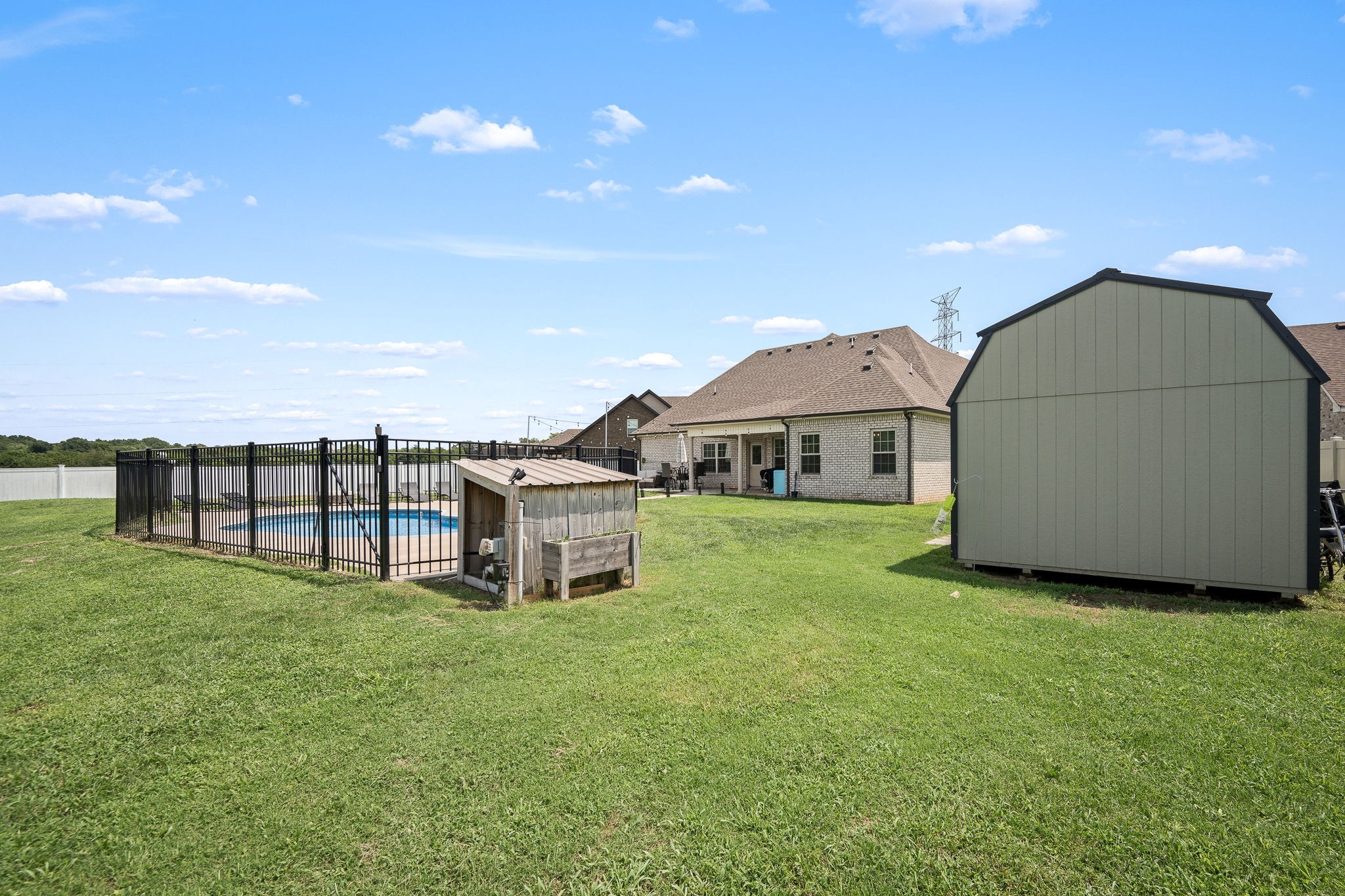 3213 Volta Rd, Christiana, TN 37037