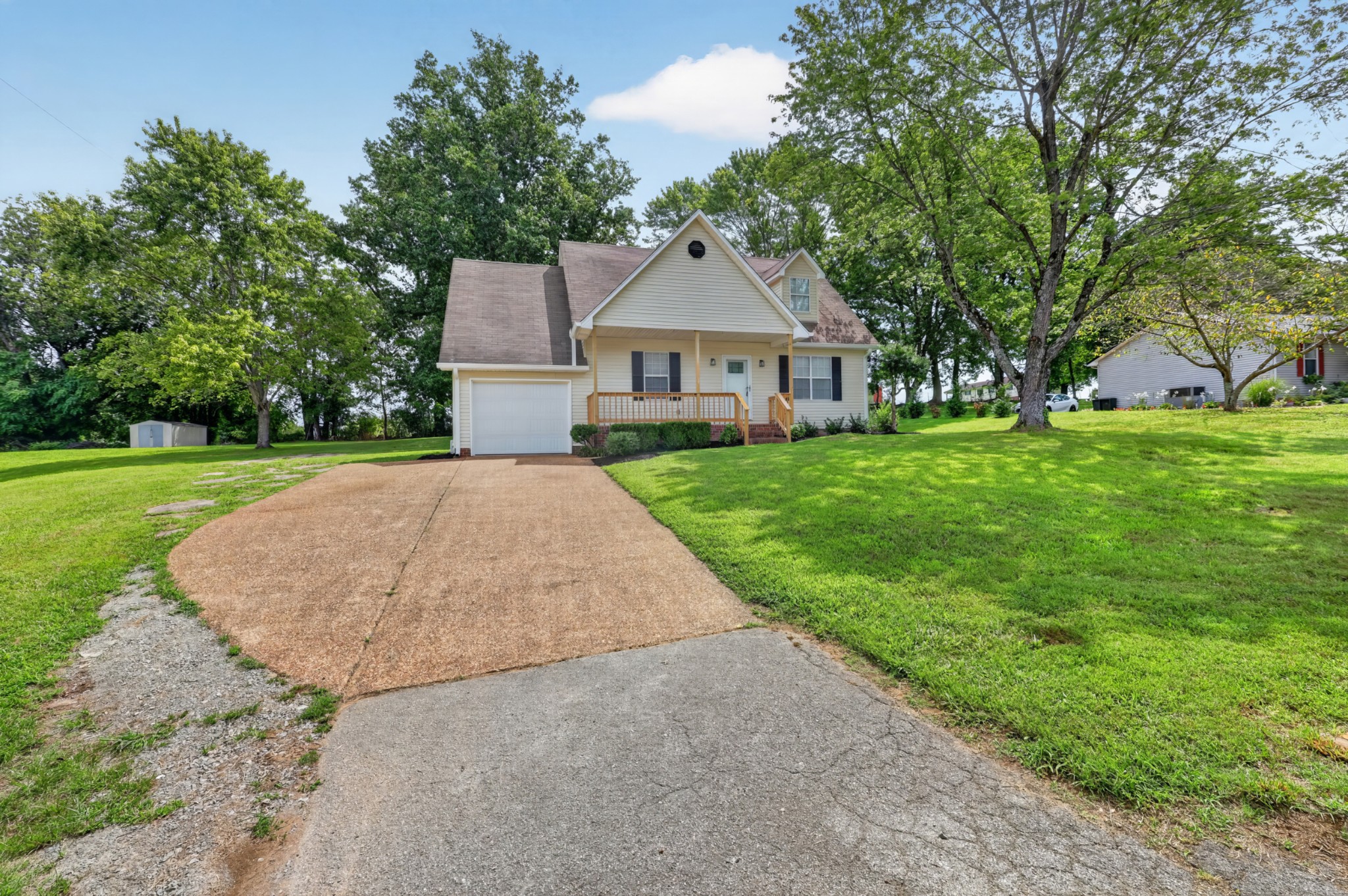144 Cumberland Cove Dr, Carthage, TN 37030