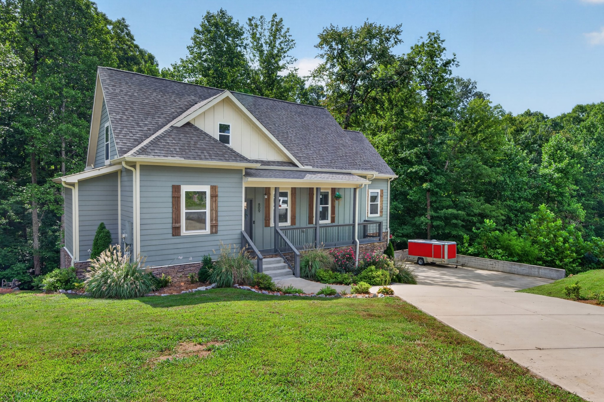 809 Ruby Way, White Bluff, TN 37187