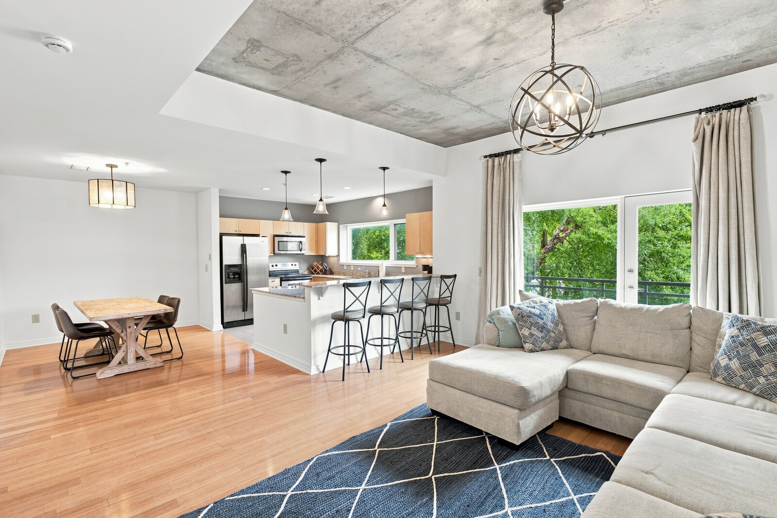 1101 18th Ave S #205, Nashville, TN 37212