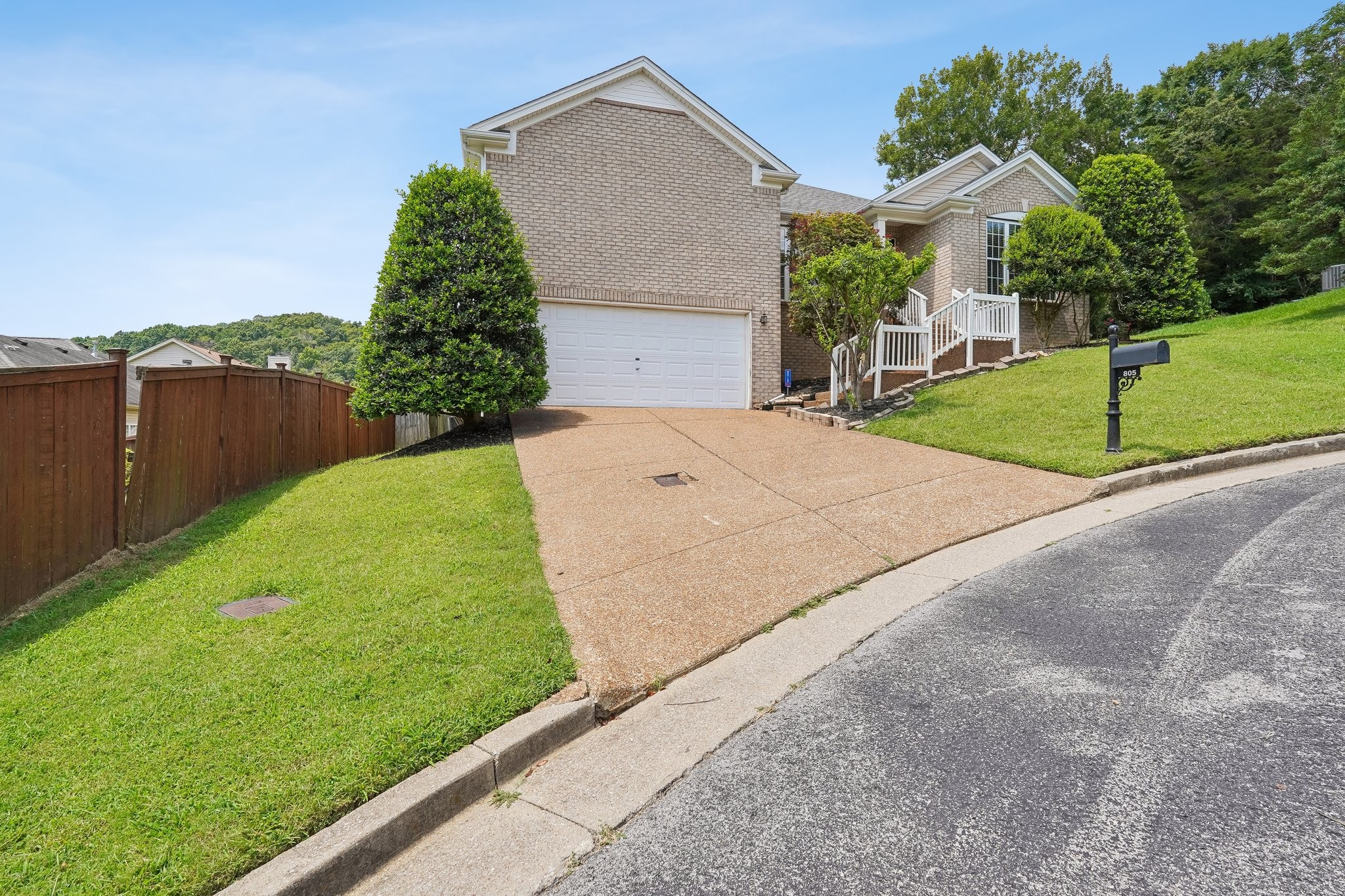 805 Waterloo Ct, Nashville, TN 37209