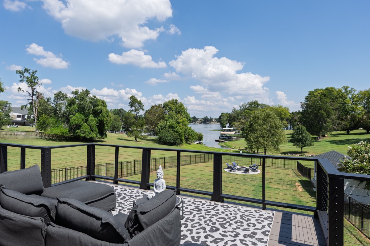 1317 Dickerson Bay Dr, Gallatin, TN 37066