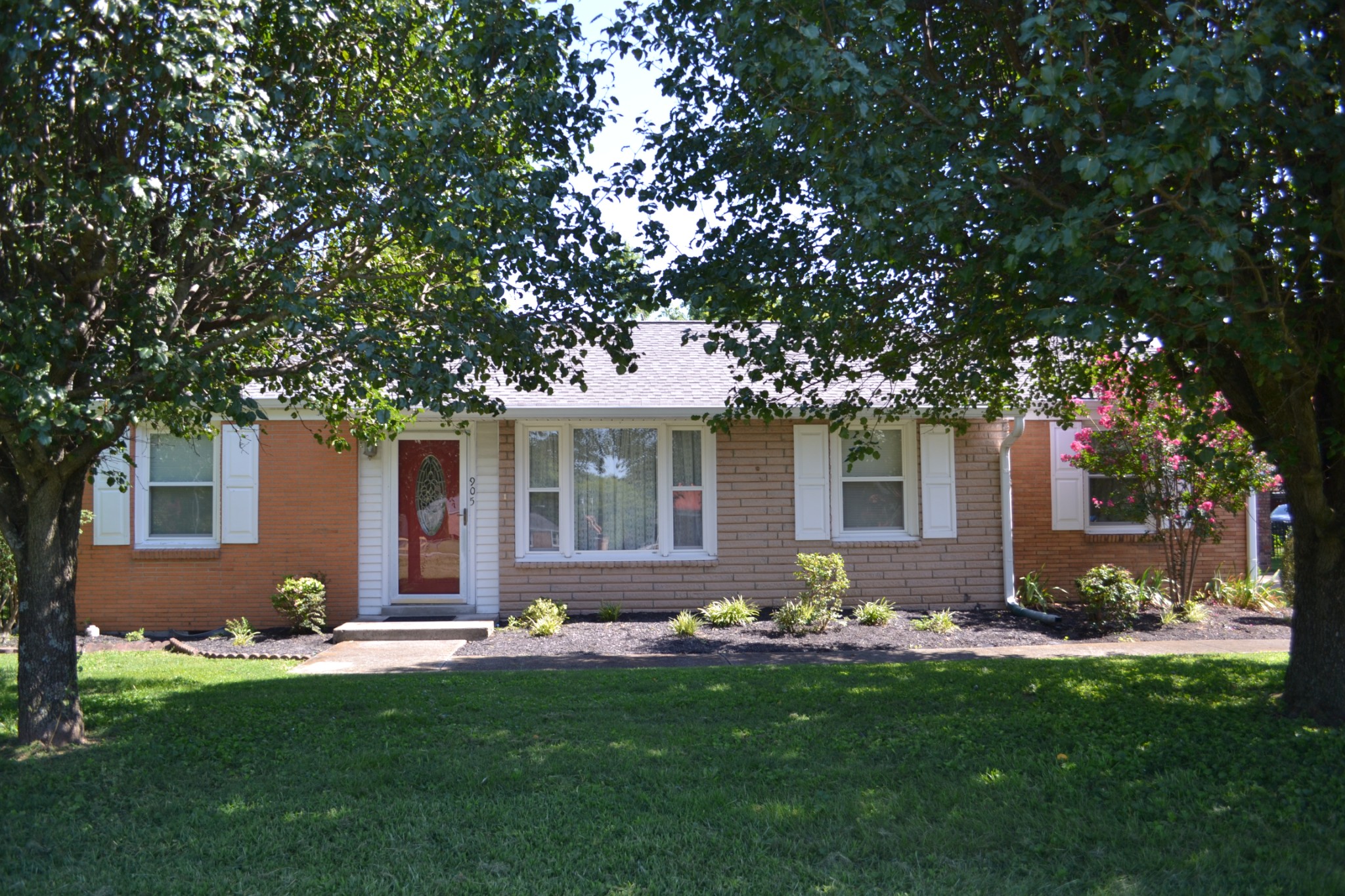 905 Joyce Ln, Nashville, TN 37216
