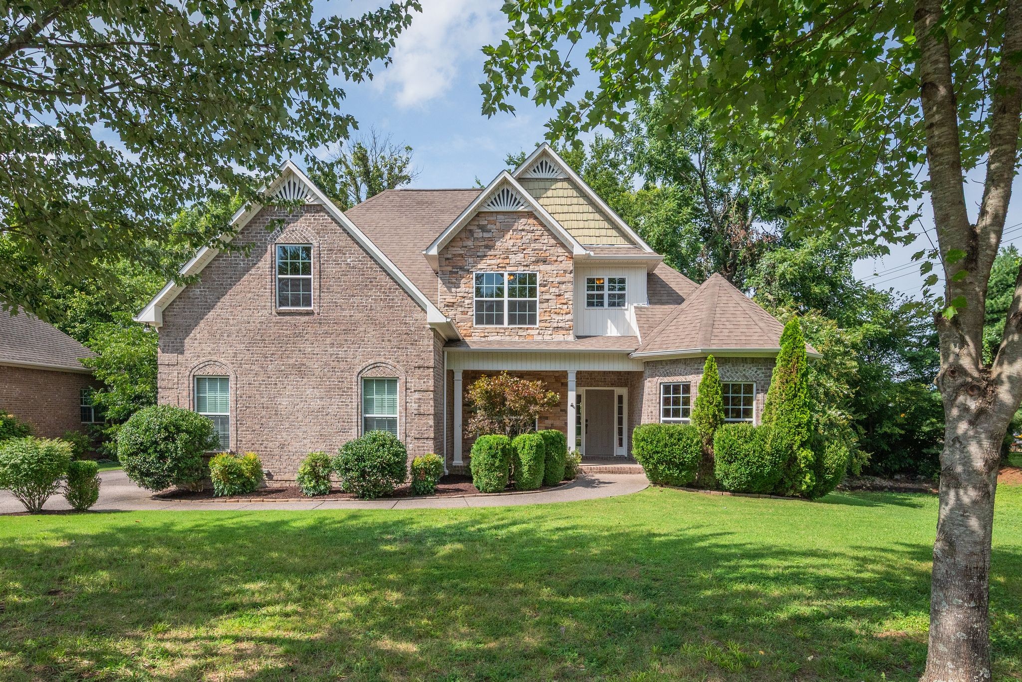 1000 Glessner Dr, Spring Hill, TN 37174