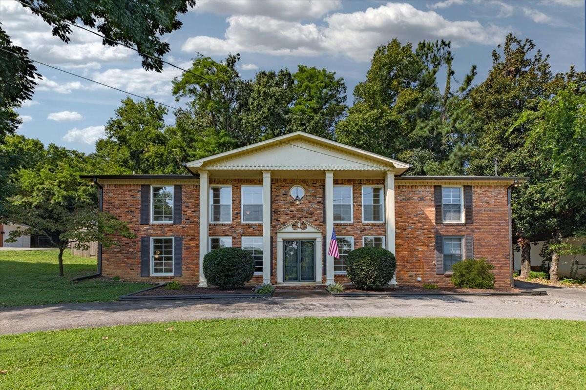 6805 Cloudland Dr, Nashville, TN 37205