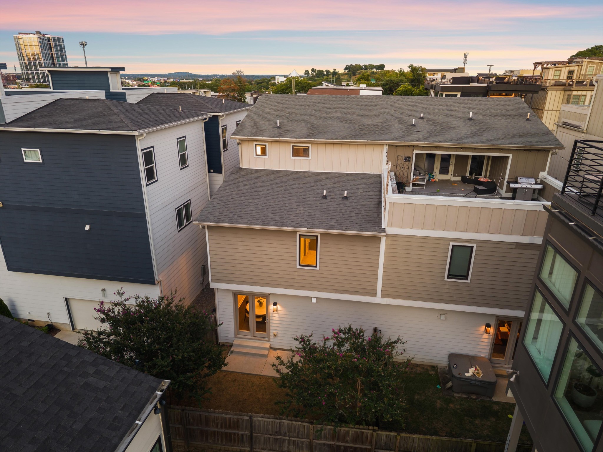 1002A Southside Ave, Nashville, TN 37203