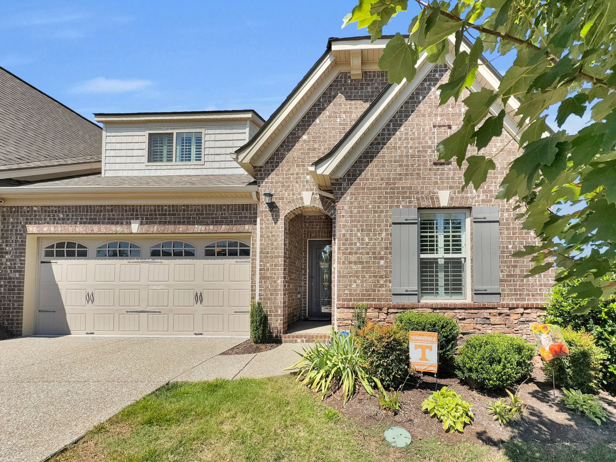 1397 Whispering Oaks Dr, Lebanon, TN 37090