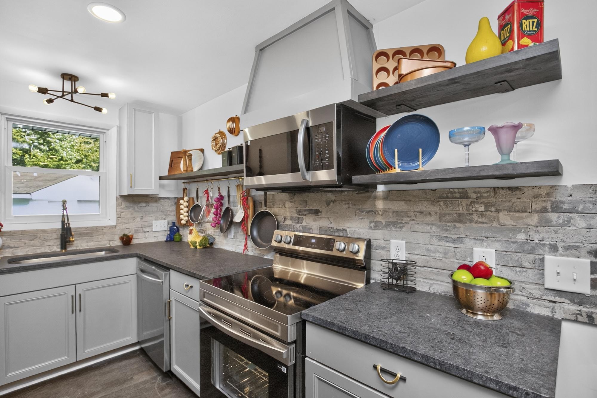 149 Scenic View Rd, Old Hickory, TN 37138